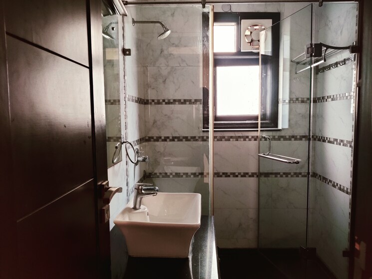 Bathroom, greater kailash ii 4 Bedroom 300 Sq.Yd. Builder Floor In Greater Kailash ii Delhi 8406786