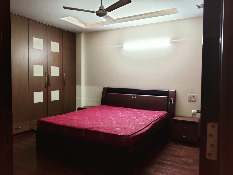 Bedroom, greater kailash ii 4 Bedroom 300 Sq.Yd. Builder Floor In Greater Kailash ii Delhi 8406786