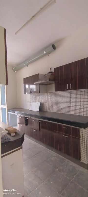 Kitchen in 3 BHK Builder Floor at Auram Floor, South City 2 – for Rent