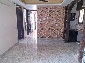 Room in 3 BHK Apartment at Arocon Golf Ville, Sain Vihar – for Sale