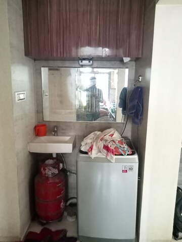 Furnished Amenities in 2 BHK Apartment at Lodha Paradise, Majiwada – for Rent