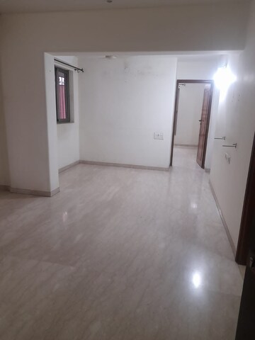 2 BHK Apartment For Sale in Khar West
