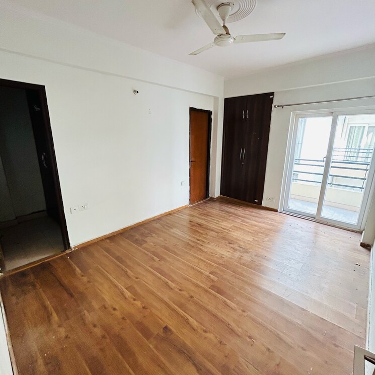 Room, amrapali-centurian-park 2 Bedroom 1055 Sq.Ft. Apartment In Amrapali Dream Valley Greater Noida 8406828