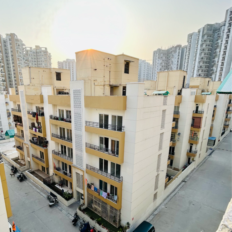 Exterior View, amrapali-centurian-park 2 Bedroom 1055 Sq.Ft. Apartment In Amrapali Dream Valley Greater Noida 8406828