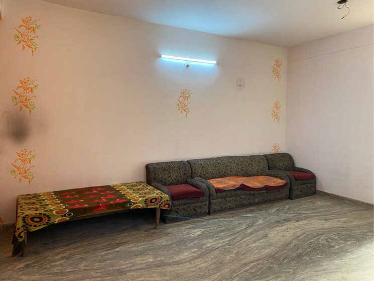 Living Room, lawyers colony 3 Bedroom 2000 Sq.Ft. Builder Floor In Lawyers Colony Agra 8406790