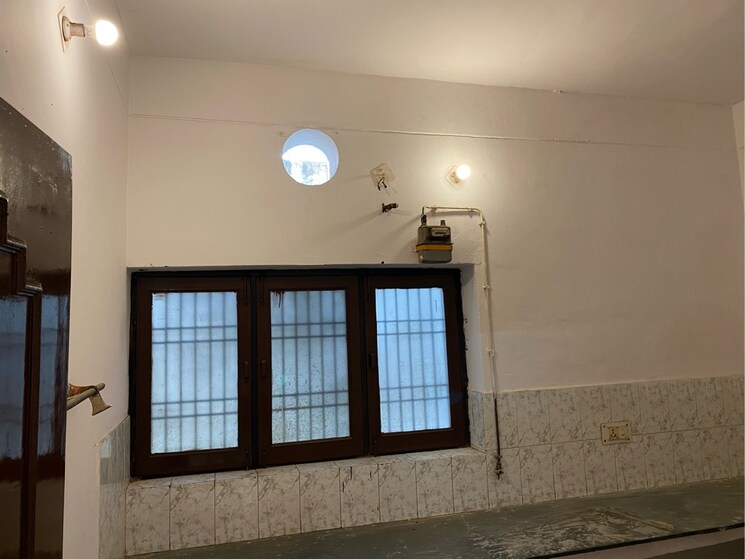 Kitchen, lawyers colony 3 Bedroom 2000 Sq.Ft. Builder Floor In Lawyers Colony Agra 8406790