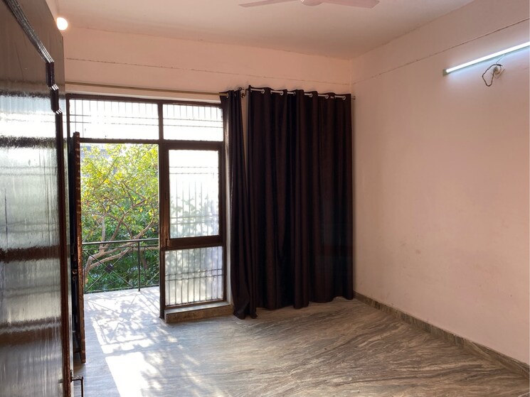 Bedroom, lawyers colony 3 Bedroom 2000 Sq.Ft. Builder Floor In Lawyers Colony Agra 8406790