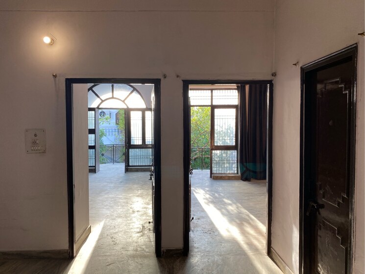 Other, lawyers colony 3 Bedroom 2000 Sq.Ft. Builder Floor In Lawyers Colony Agra 8406790