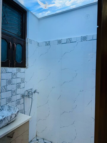 Furnished Amenities in 3 BHK Apartment at RWA Gyan Khand 3, Indrapuram – for Sale