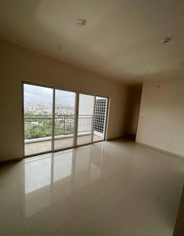 Room in 2 BHK Apartment at Godrej Rejuve, Mundhwa – for Rent