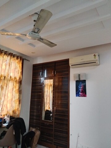 Furnished Amenities in 4 BHK Apartment at Surya CGHS, Sector 43 – for Rent