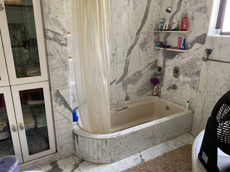 Bathroom, mit-olympus 4 Bedroom 3881 Sq.Ft. Apartment In Koregaon Park Pune 8406868