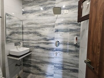 Bathroom in 2 BHK Independent House at Gomti Nagar – for Rent