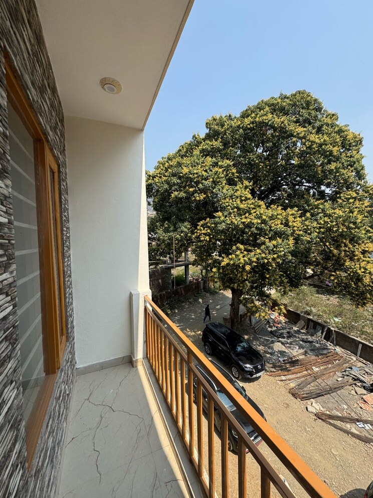 Balcony, sahastradhara road 1 Bedroom 600 Sq.Ft. Builder Floor In Sahastradhara Road Dehradun 8407009