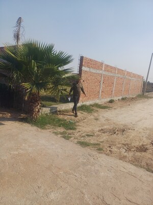 Plot For Sale in Jewar
