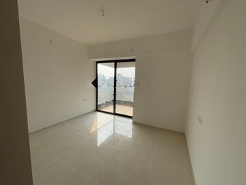 Room in 2 BHK Apartment at Majestique Signature Towers, Balewadi – for Rent