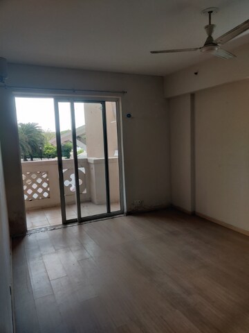 Room in 2 BHK Apartment at DLF New Town Heights III, Sector 91 – for Rent