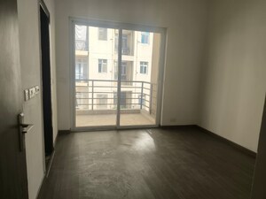 Room in 5 BHK Villa at BPTP District Phase 2, Sector 84 – for Sale