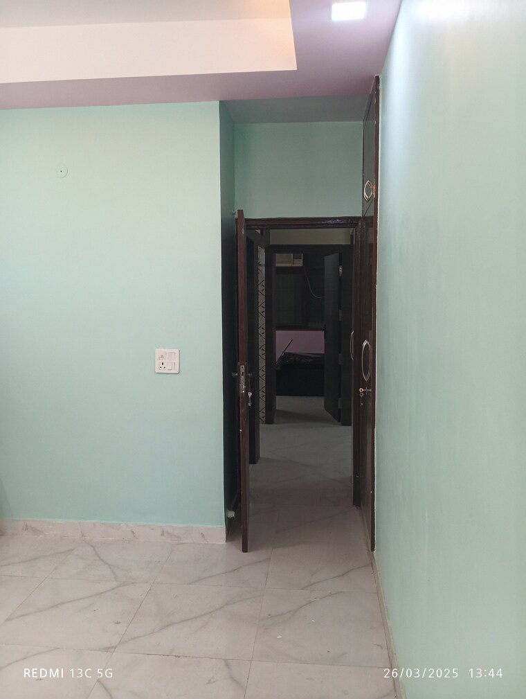Room, shalimar garden extension i 2 Bedroom 900 Sq.Ft. Builder Floor In Shalimar Garden Extension I Ghaziabad 8407108
