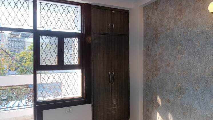 Room, vaishali sector 5 2 Bedroom 1000 Sq.Ft. Builder Floor In Vaishali Sector 5 Ghaziabad 8407113