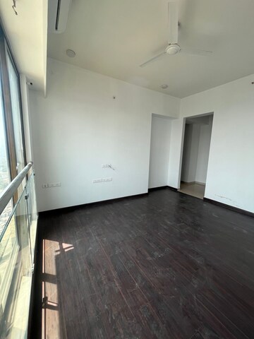 Room in 3 BHK Apartment at Adani Ten BKC, Bandra East – for Rent