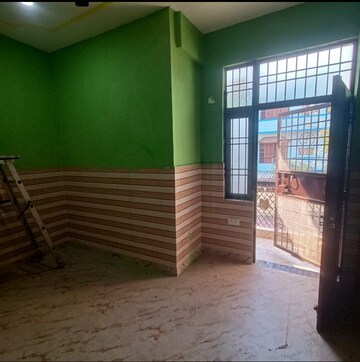 Parking in 1.5 BHK Independent House at Upsidc Site B – for Rent