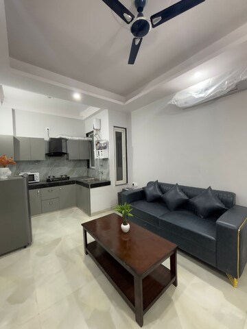 Master Bedroom in 2 BHK Builder Floor at Ardee City, Sector 52 – for Rent