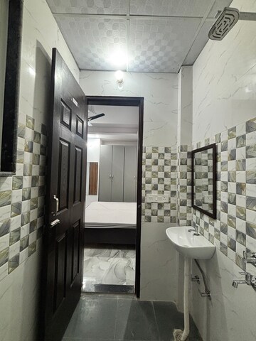 Kitchen in 2 BHK Builder Floor at Ardee City, Sector 52 – for Rent