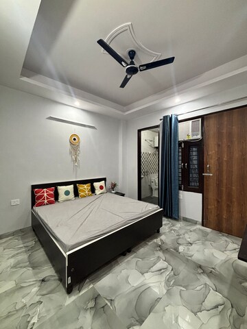 Bedroom in 2 BHK Builder Floor at Ardee City, Sector 52 – for Rent