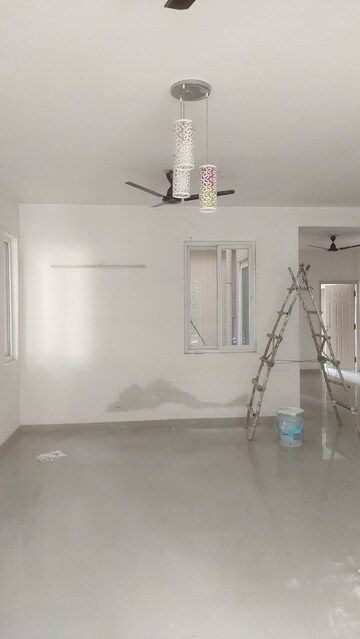 Room in 4 BHK Builder Floor at Adani Samsara Vilasa, Sector 63 – for Sale