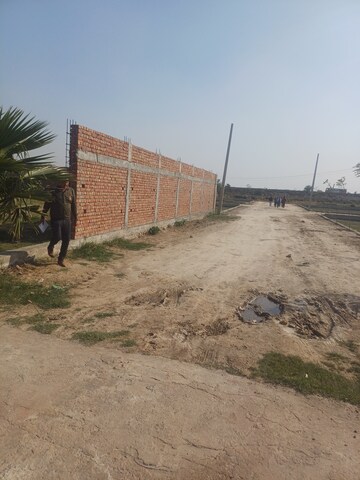  Plot For Sale in Jewar