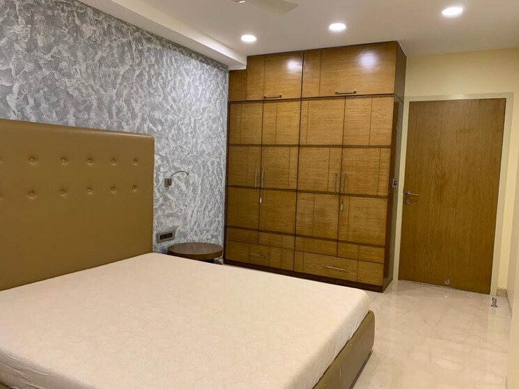 Room, kanti-apartments 3 Bedroom 1600 Sq.Ft. Apartment In Bandra West Mumbai 8407225