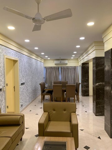 Team Area in 3 BHK Apartment at Kanti Apartments, Bandra West – for Rent