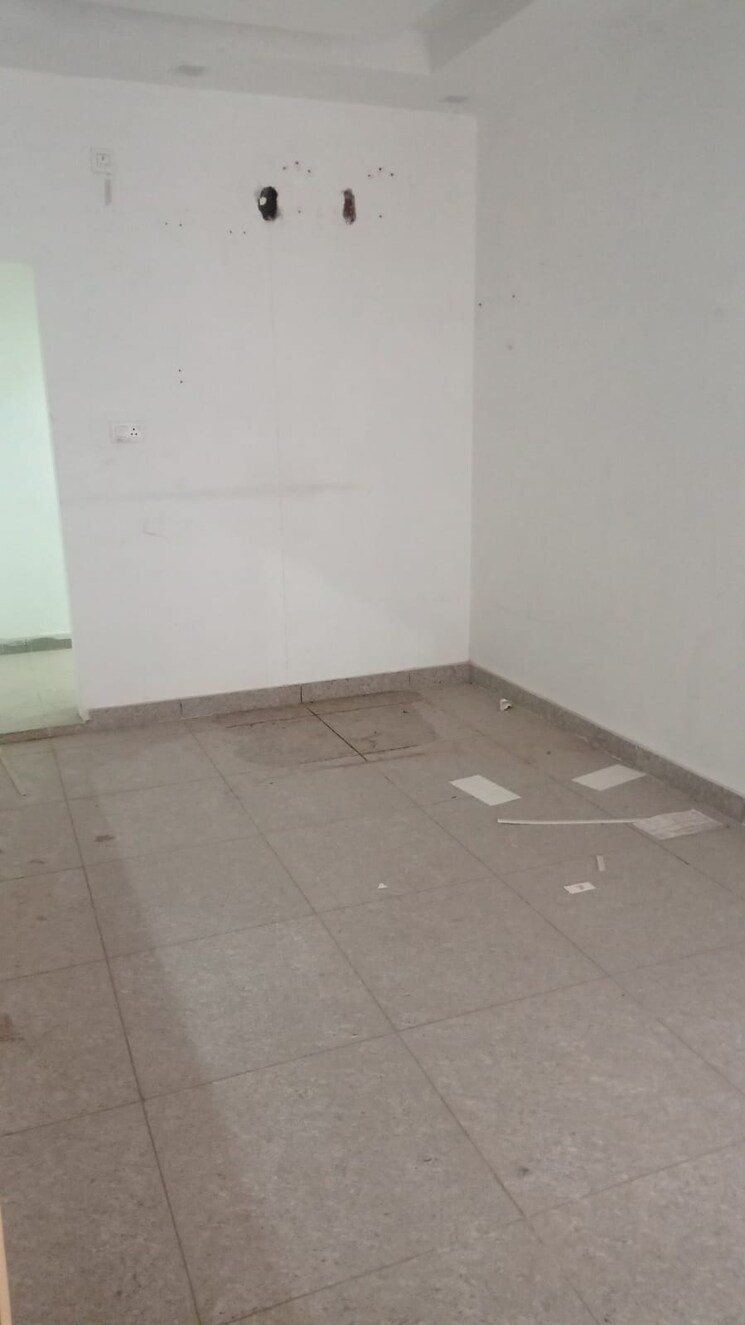 Floor Plan, guru-nanak-enclave Commercial Showroom 950 Sq.Ft. In Dhakoli Zirakpur 8407325