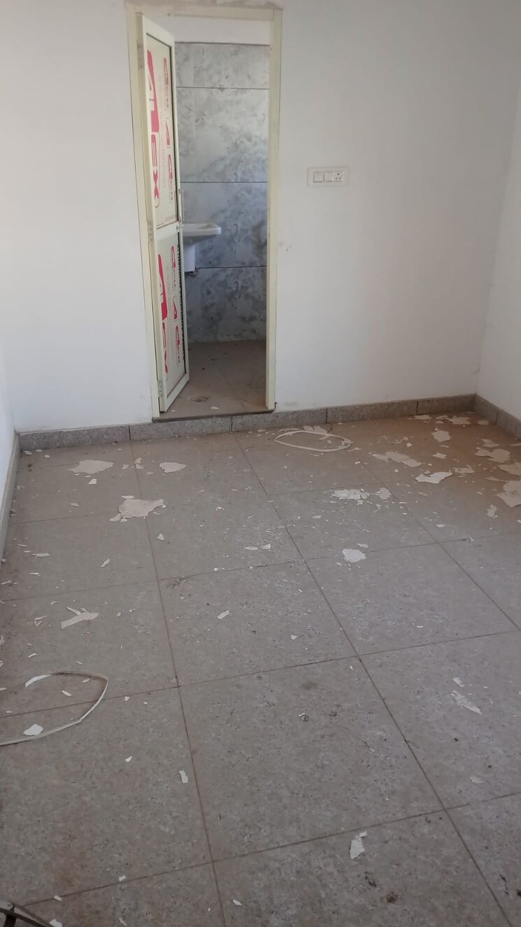 Floor Plan, guru-nanak-enclave Commercial Showroom 950 Sq.Ft. In Dhakoli Zirakpur 8407325