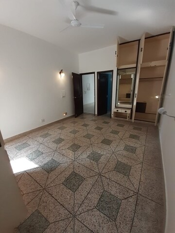 5 BHK Independent House For Sale in New Friends Colony