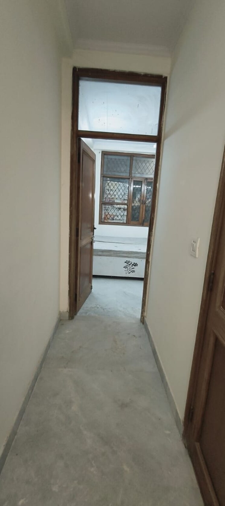 Room, govindpuri 3 Bedroom 950 Sq.Ft. Builder Floor In Govindpuri Delhi 8407421