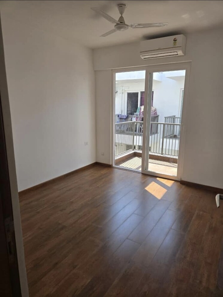 Room, dlf-gardencity-enclave 3 Bedroom 1620 Sq.Ft. Builder Floor In Sector 93 Gurgaon 8407448