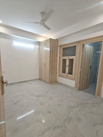 Room in 2 BHK Builder Floor at Saket – for Rent