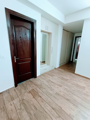 Room in 3 BHK Apartment at Omaxe Royal Residency Faridabad, Sector 79 – for Rent