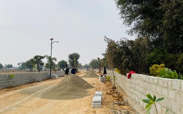 Plot For Sale in Kalwara