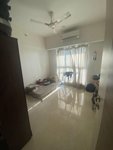 2 BHK Apartment For Rent in Chandak Cornerstone, Worli