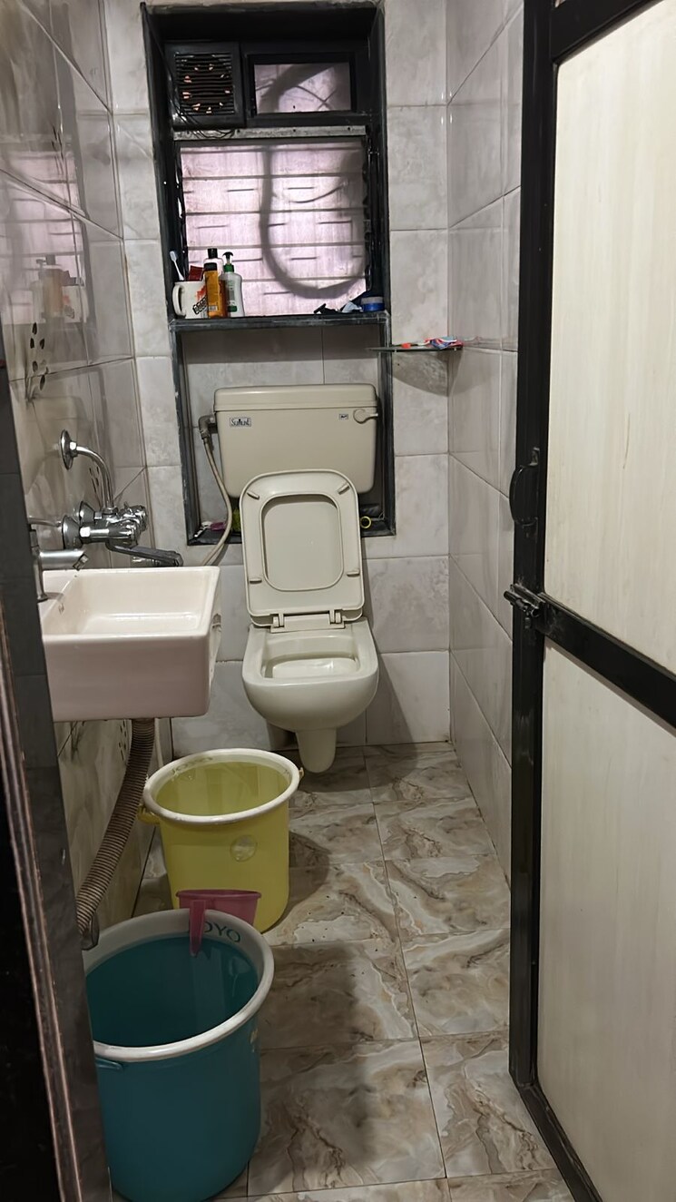 Bathroom, manish-darshan-andheri 1 Bedroom 575 Sq.Ft. Apartment In Andheri East Mumbai 8407527