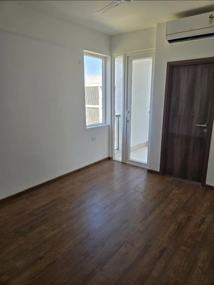 Room, dlf-gardencity-enclave 3 Bedroom 1620 Sq.Ft. Builder Floor In Sector 93 Gurgaon 8407516