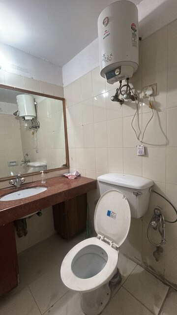Master Bedroom in 2 BHK Apartment at Ansal Sushant Estate, Sector 52 – for Rent