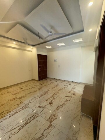 Bedroom in 2 BHK Builder Floor at Shahastradhara Road – for Sale