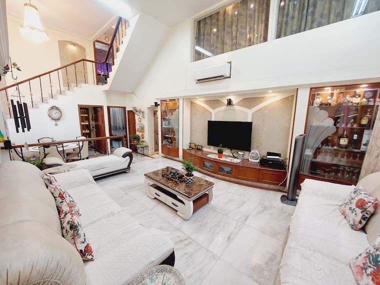  Parking, silver-arch-thane-west 5 Bedroom 2727 Sq.Ft. Villa In Samata Nagar Thane 8407694