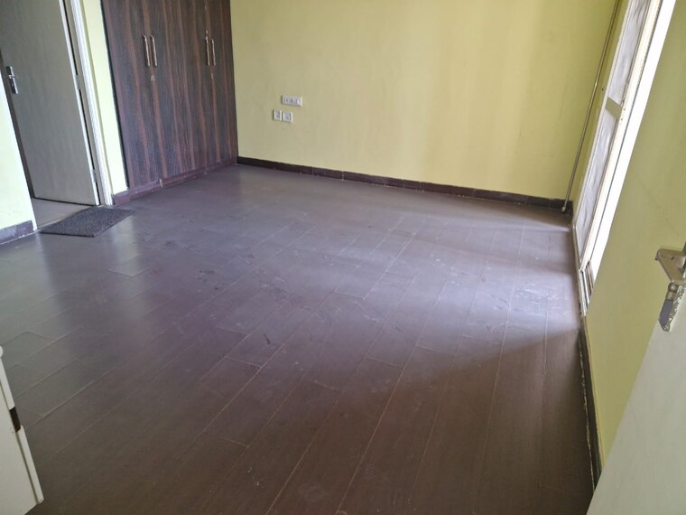 Room, mahagun-mascot 4 Bedroom 2215 Sq.Ft. Apartment In Sain Vihar Ghaziabad 8407657