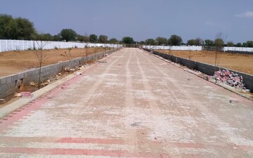 Plot For Sale in Kalwara
