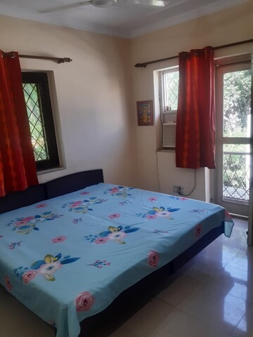 Bedroom in 1 RK Builder Floor at Sector 26a – for Rent